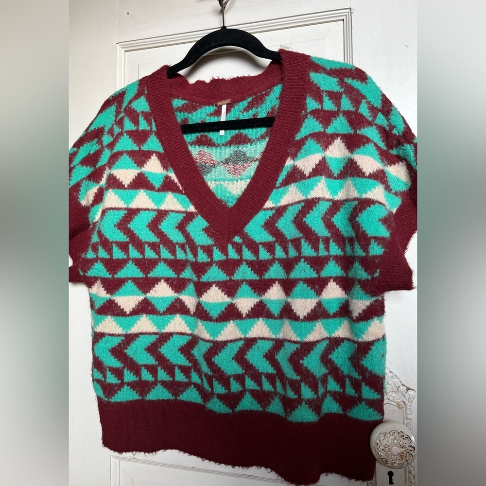 Vest- Free People Shorty Knit (L)